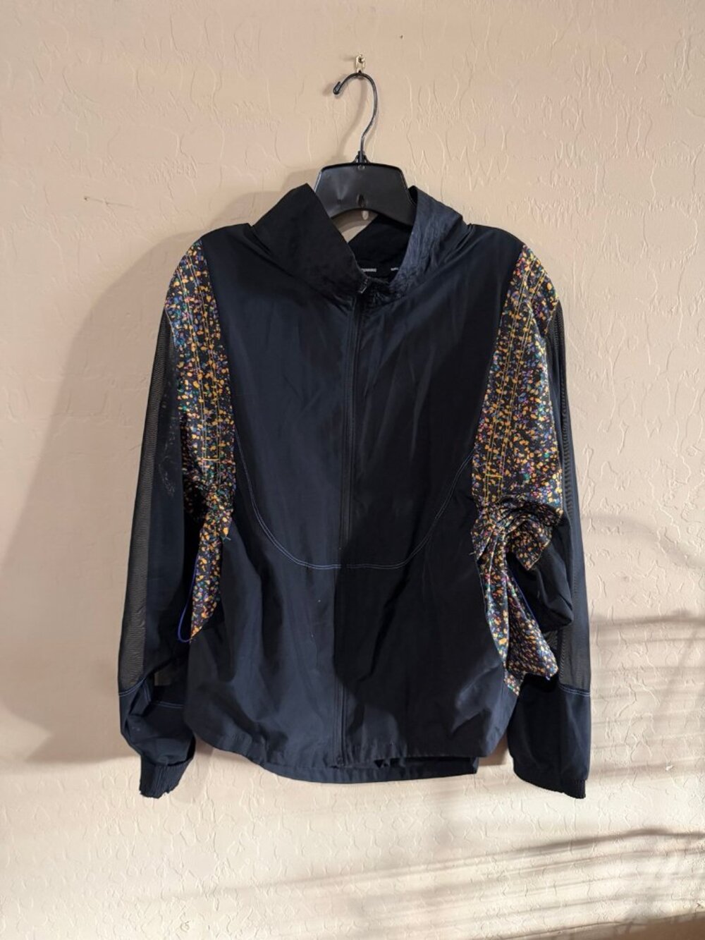 Nike Running Women’s 3X Black Mesh Hooded Windbreaker Jacket